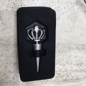 Crown Topped Wine Country Wine Bottle Stopper